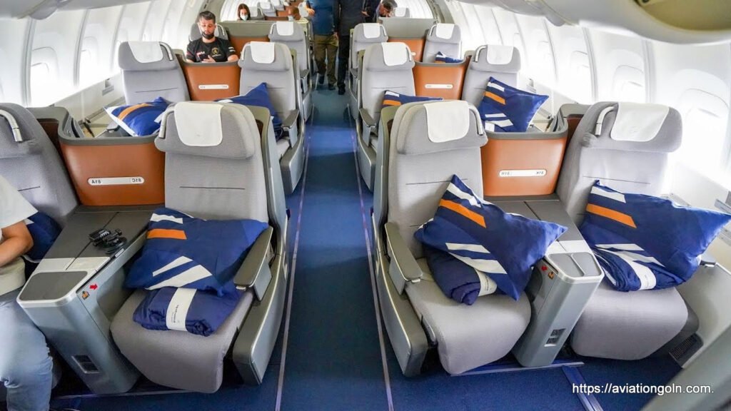 Boeing 747-8 - Business Class, one of the top 10 Biggest Planes in the World