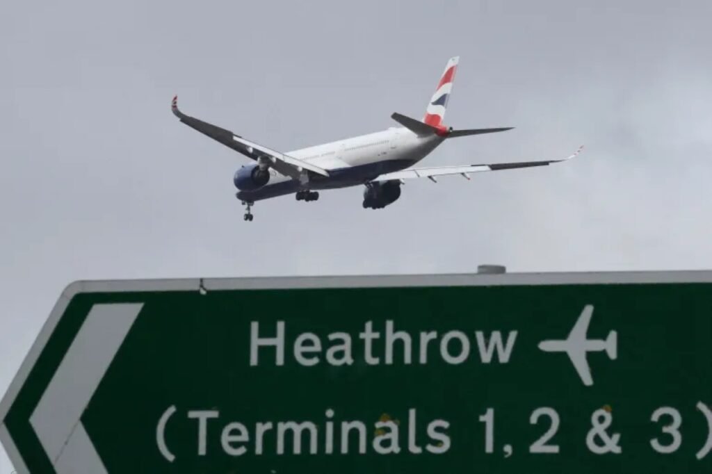 Heathrow Airport Closed After Power Outage